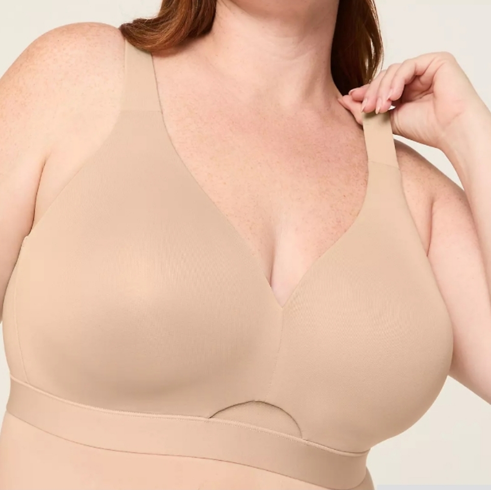 Cacique 44D No Wire Bra